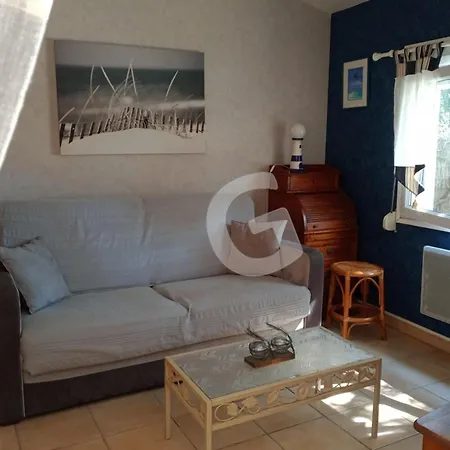 Hotel Maison La Tranche-sur-mer, 5 Pieces, 6 Personnes - Fr-1-357-326